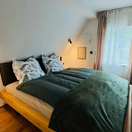 Klimatisierte Komfort-eifel-ferienwohnung Mechernich, Obergartzem, Satzvey - Nahe Krewelshof, Burg Satzvey & Phantasialand * Mechernich