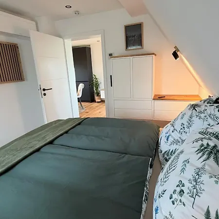 Klimatisierte Komfort-eifel-ferienwohnung Mechernich, Obergartzem, Satzvey - Nahe Krewelshof, Burg Satzvey & Phantasialand Mechernich