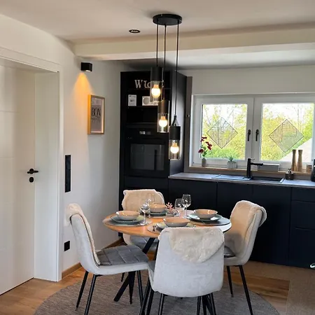 Klimatisierte Eifel-ferienwohnung 4pl2 Mechernich, Obergartzem, Satzvey - Nahe Krewelshof, Burg Satzvey & Phantasialand דירה